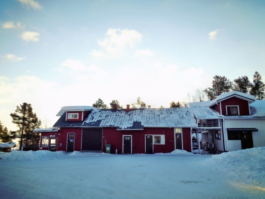 Kemp v Uruniemi, Inari